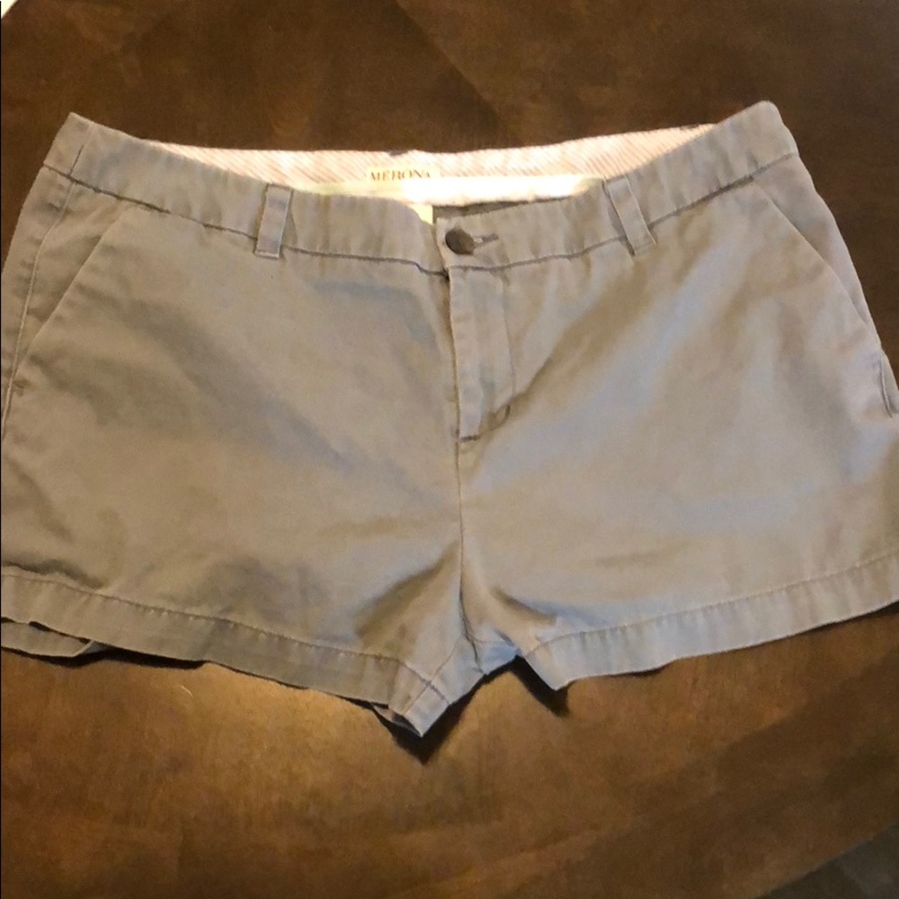 Gray shorts